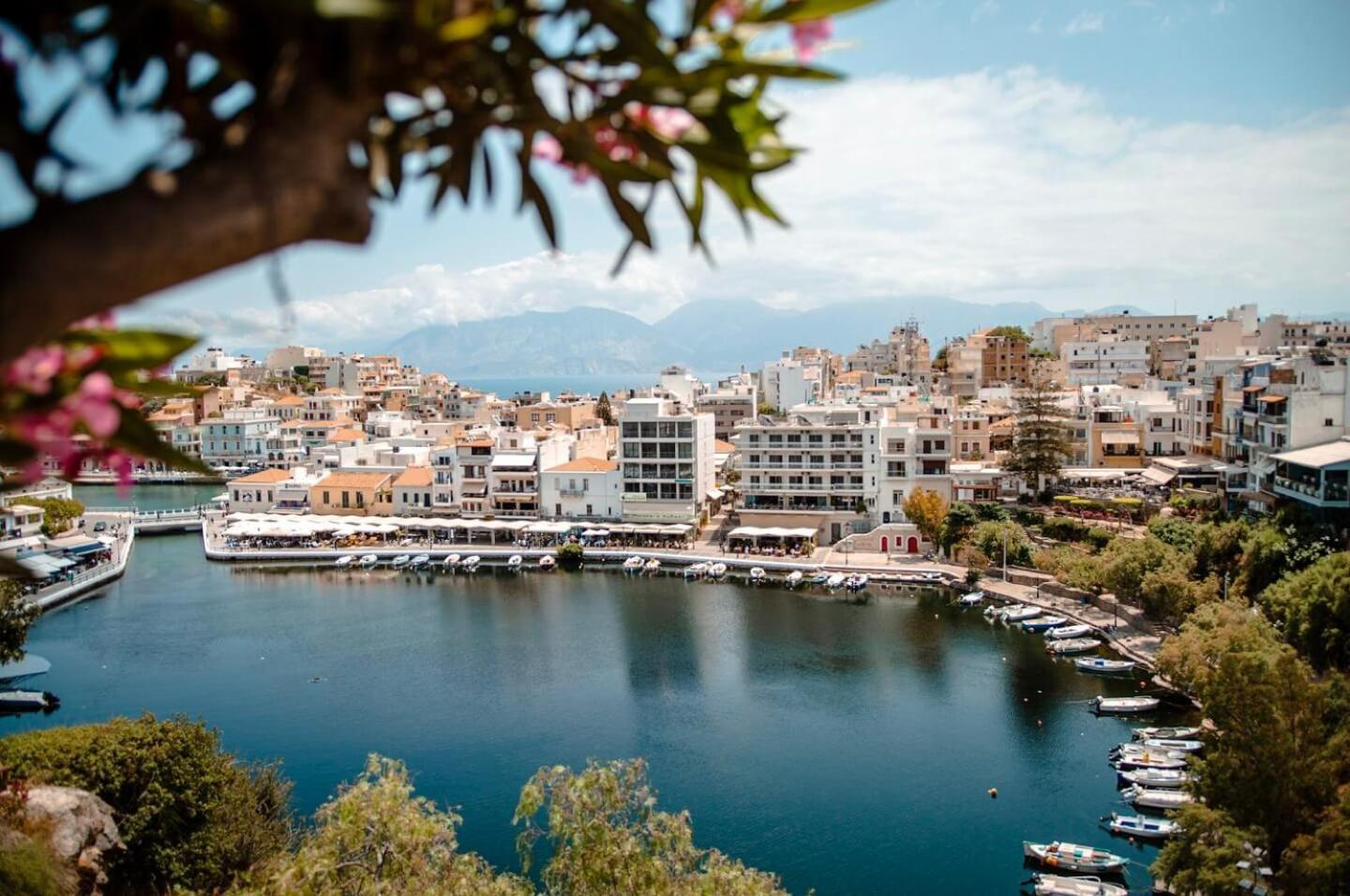 Floral City Apartments Agios Nikolaos  Exterior photo